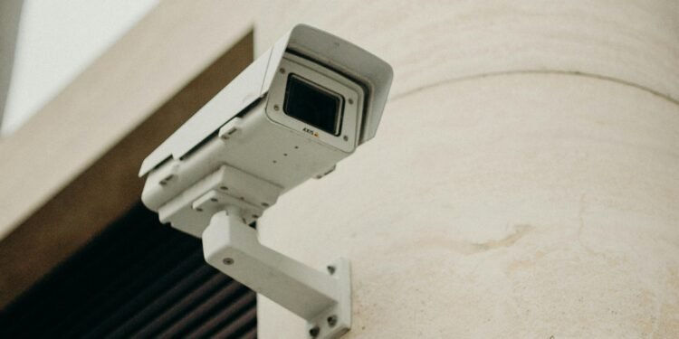 Системот ‘Безбеден град’ стартува: камери за контрола на брзина, црвено светло и паркирање